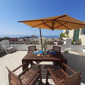 La Terrazza Tra Il Mare E Gli Ulivi By World , Lavagna Italia