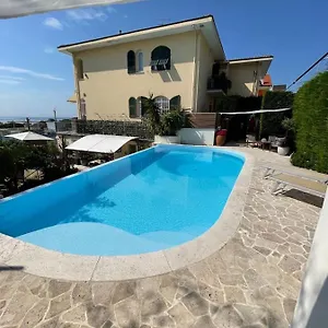 Elegante Con Piscina Ad Uso Esclusivo , Albissola Marina Italia